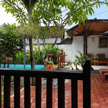 Pantai Bungalow Lembongan Island Exteriör bild