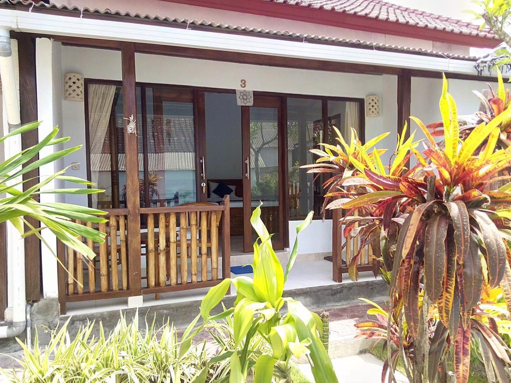 Pantai Bungalow Lembongan Island Exteriör bild
